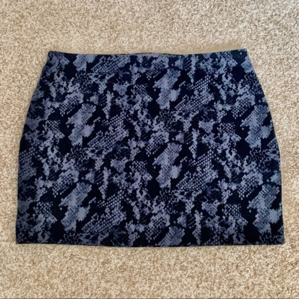 Express Sexy Snake Print Mini Skirt